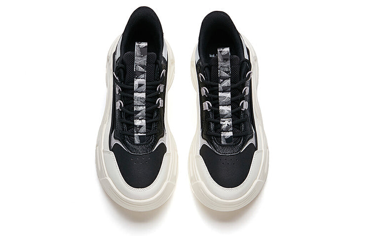 (WMNS) ANTA Life Series Sneakers 'Black' 122138887-6