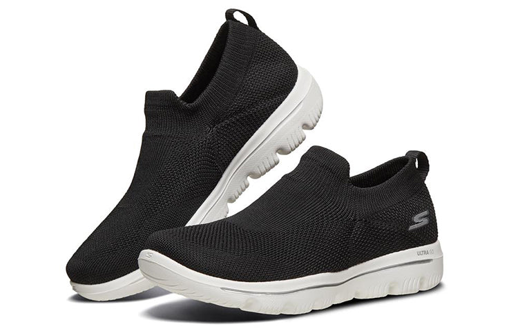 (WMNS) Skechers Go Walk Evolution Ultra Low-Top Black 15725-BLK