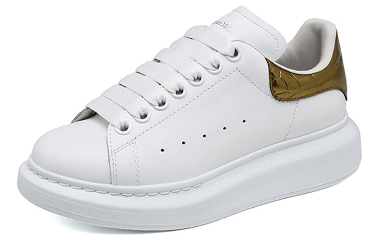 (WMNS) Alexander McQueen Oversized Sneaker 'Gold Crocodile' 553770WHYBQ9075