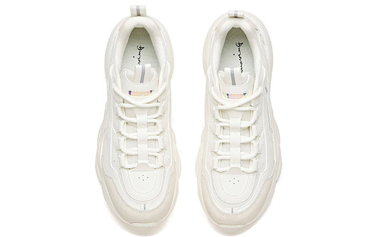 (WMNS) ANTA Life Series Sneakers 'White Silver Beige' 922038827-1