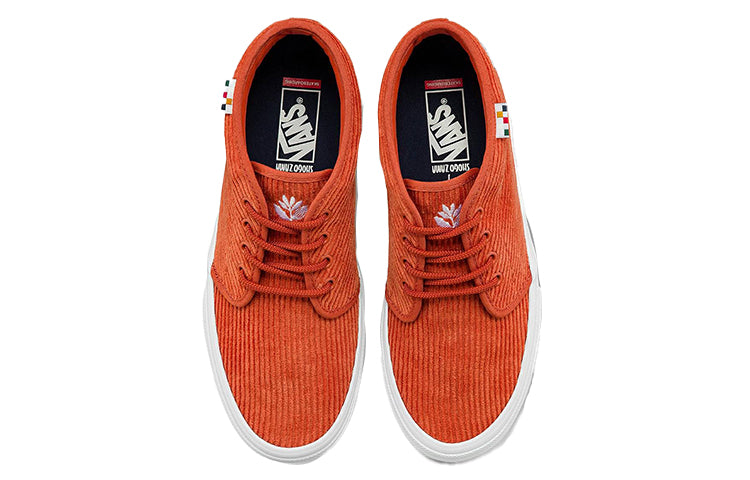 Vans Unisex Skate Chukka Sneakers Orange VN0A7SLZ636