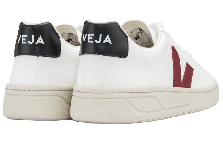 Veja Urca CWL 'White Marsala Black' UC072437