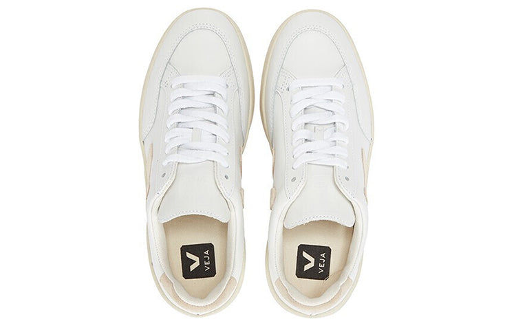 Veja V-12 Leather 'White Sable' XD022335A