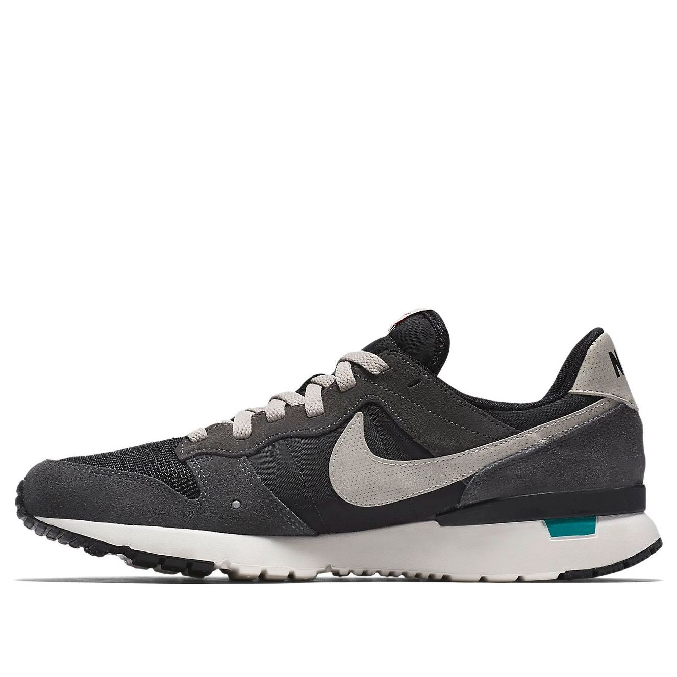 Nike Archive '83.M 'Lunar Grey' 747245-001