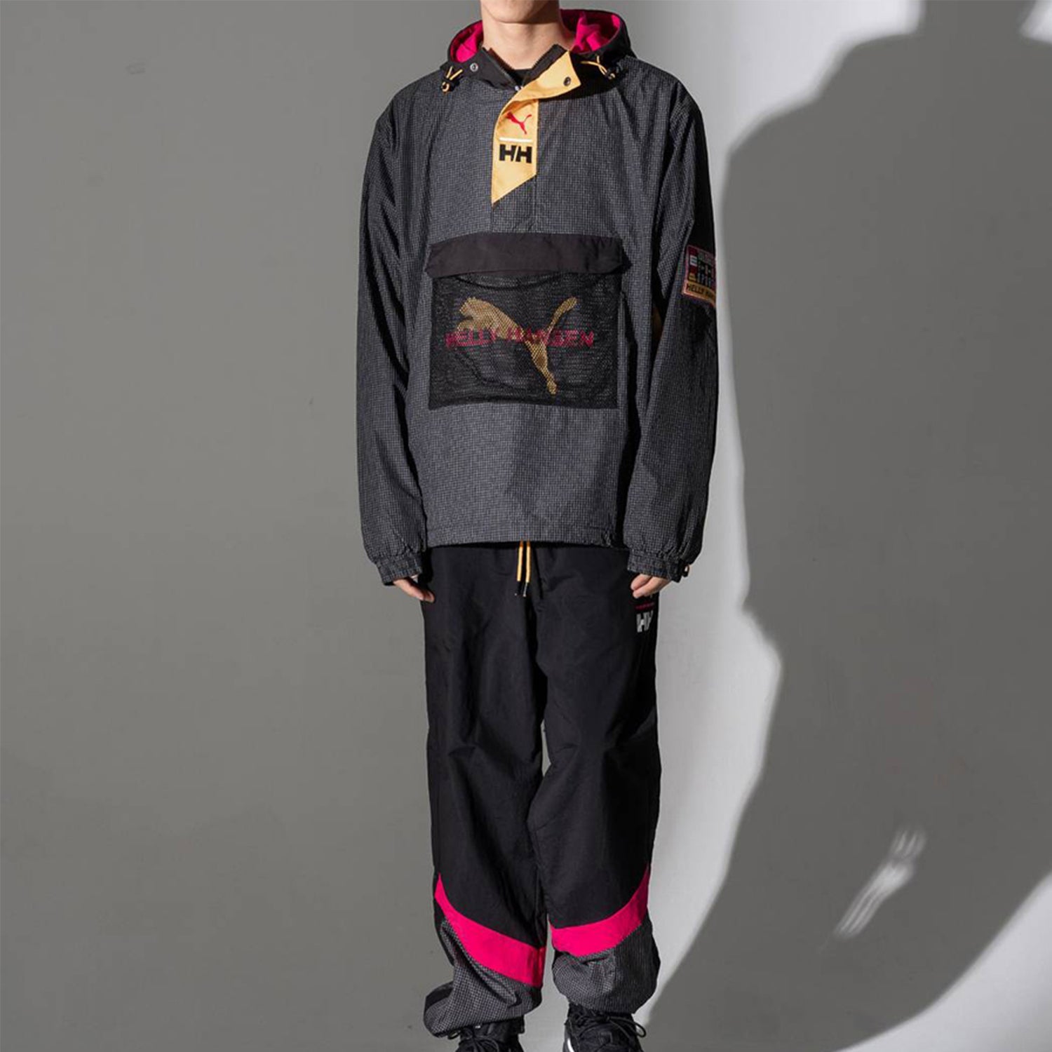 PUMA x HELLY HANSEN Crossover Contrasting Colors Hooded Jacket Black 597143-01