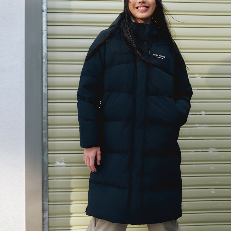 (WMNS) Skechers BASIC Logo Printed Long Down Jacket 'Black' P423W126-0018