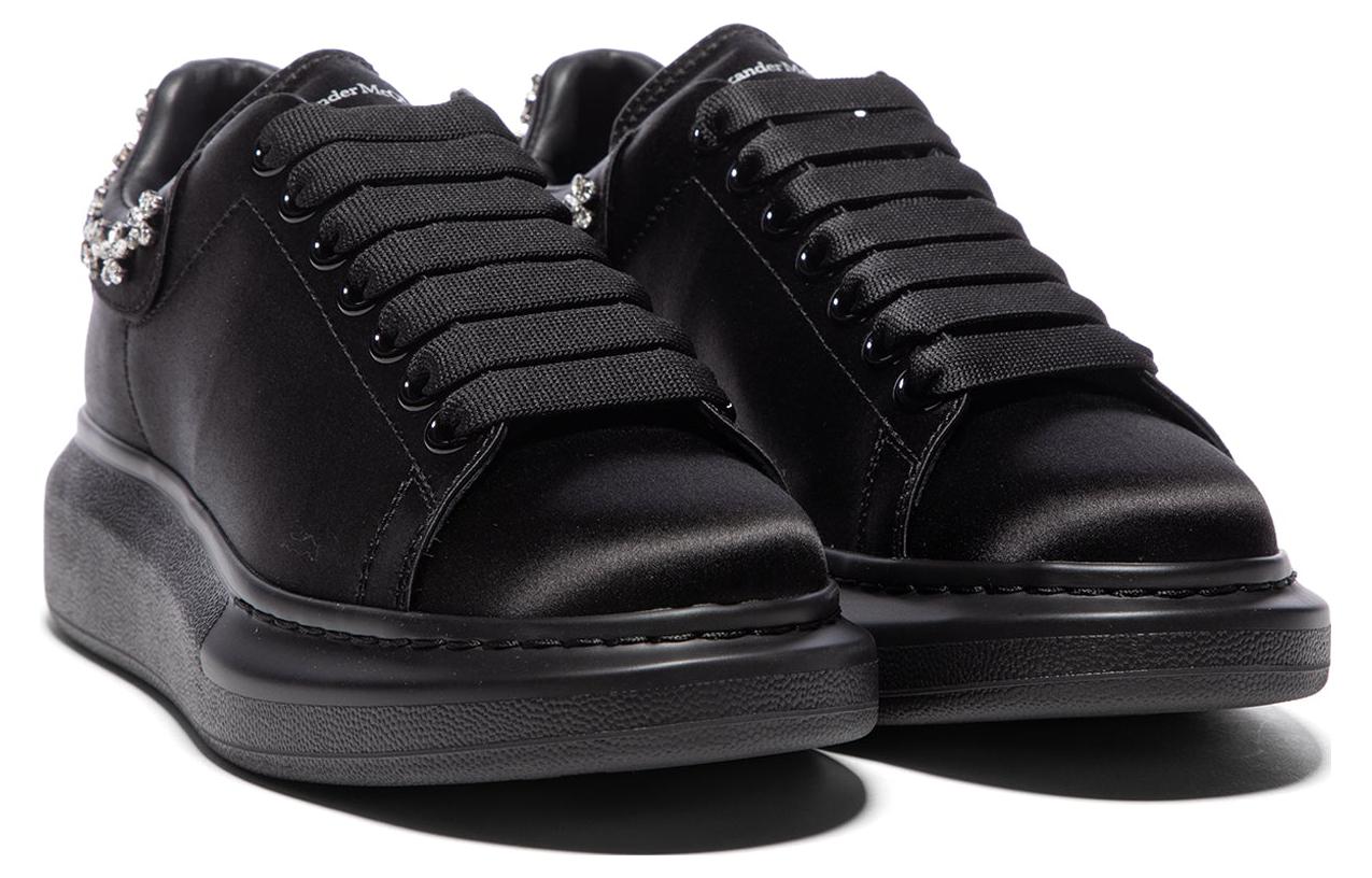 (WMNS) Alexander McQueen Larry Oversize Sneakers 'Black Silver' 701166W4SBA1081
