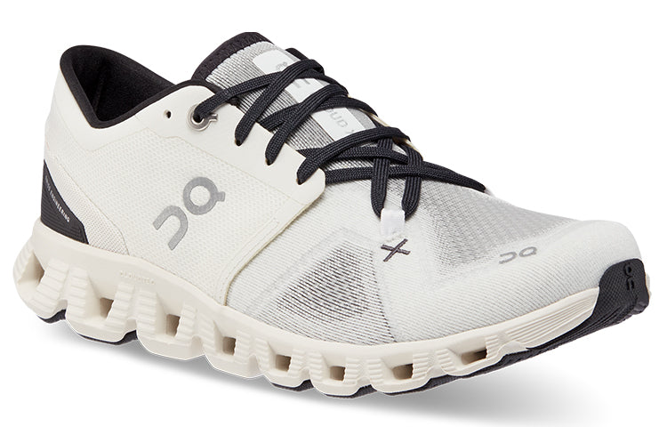 (WMNS) On Running Cloud X 3 'White Black' 60.98697