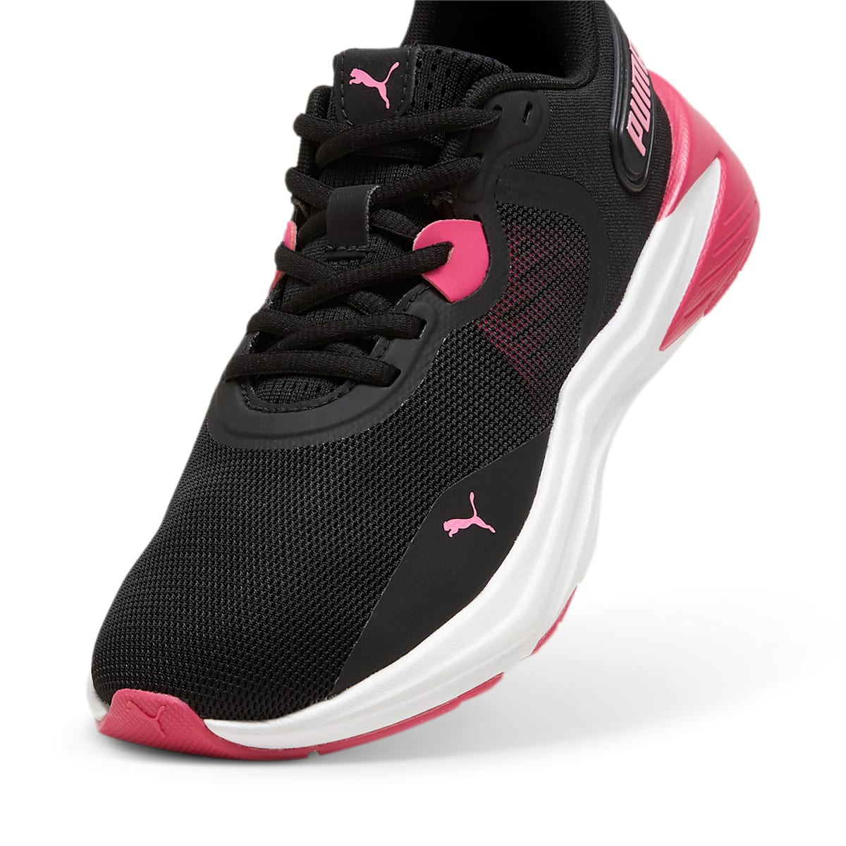 (WMNS) PUMA Disperse XT 3 'Black Fast Pink' 378813-13