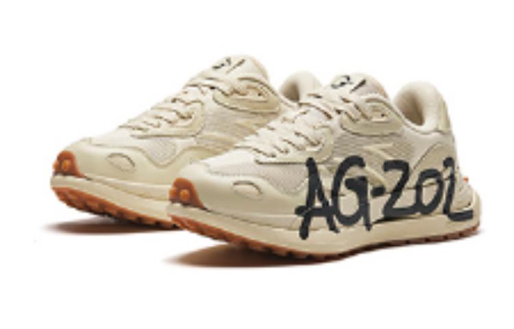 (WMNS) ANTA Champion Collection 'Beige Black' 122345580A-1