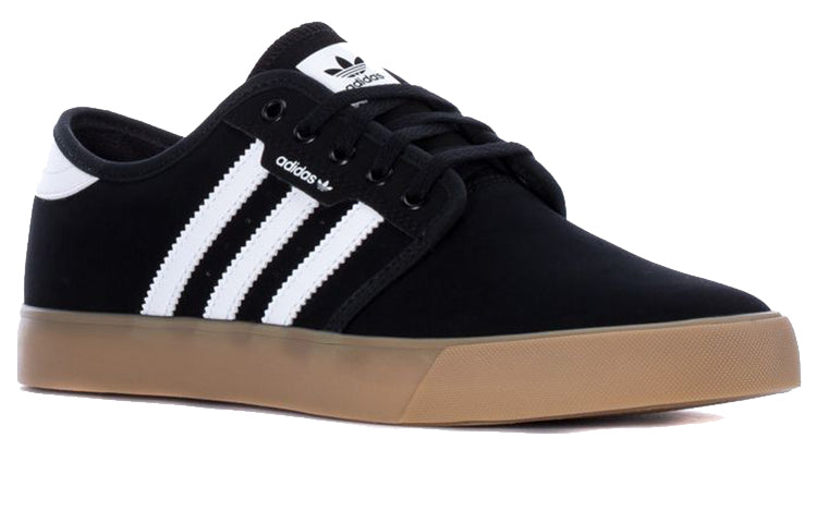 adidas originals Seeley 'Black White' EE6136