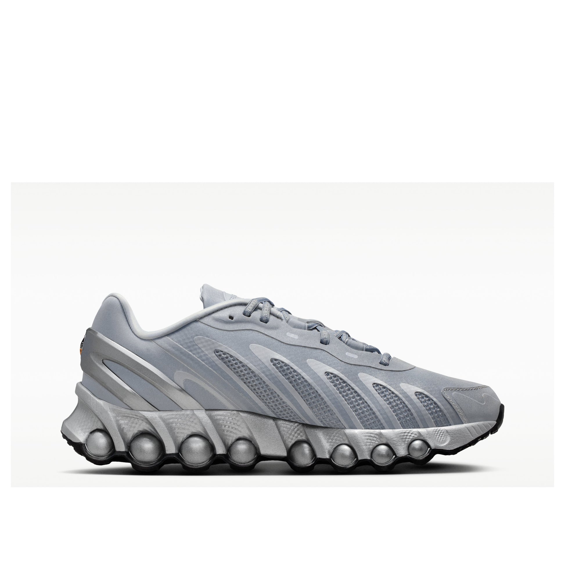 Nike Air Max Dn8 'Metallic Silver Black' IM0700-001
