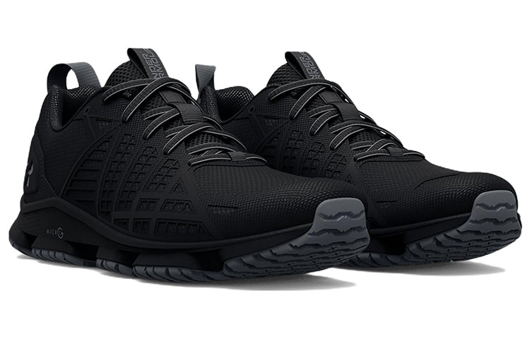 (WMNS) Under Armour Micro G Strikefast 'Black Pitch Grey' 3024954-001