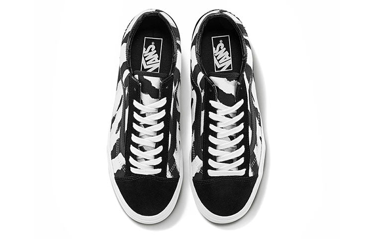 Vans Unisex Style 36 Low-Top Sneakers Black/White VN0A3DZ3WHT