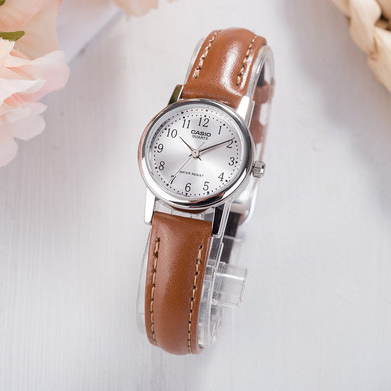 CASIO Leather Belt Vintage Silver/Brown Silver DialBrown Strap SilverBrown Analog LTP-1095E-7B