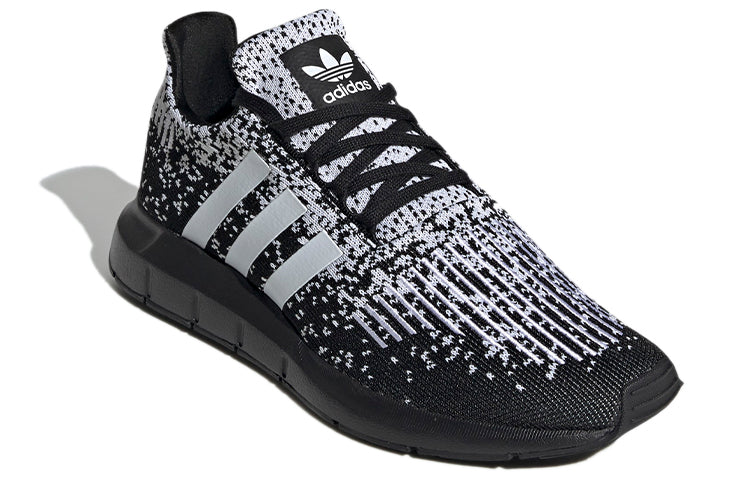 adidas Swift Run 'Core Black White' EF5435