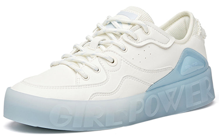 (WMNS) ANTA Life Series Sneakers 'White Lake Blue' 122038042-2