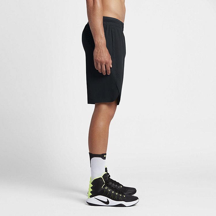 Apparel Shorts Men Nike Aeroswift Short 776115-010