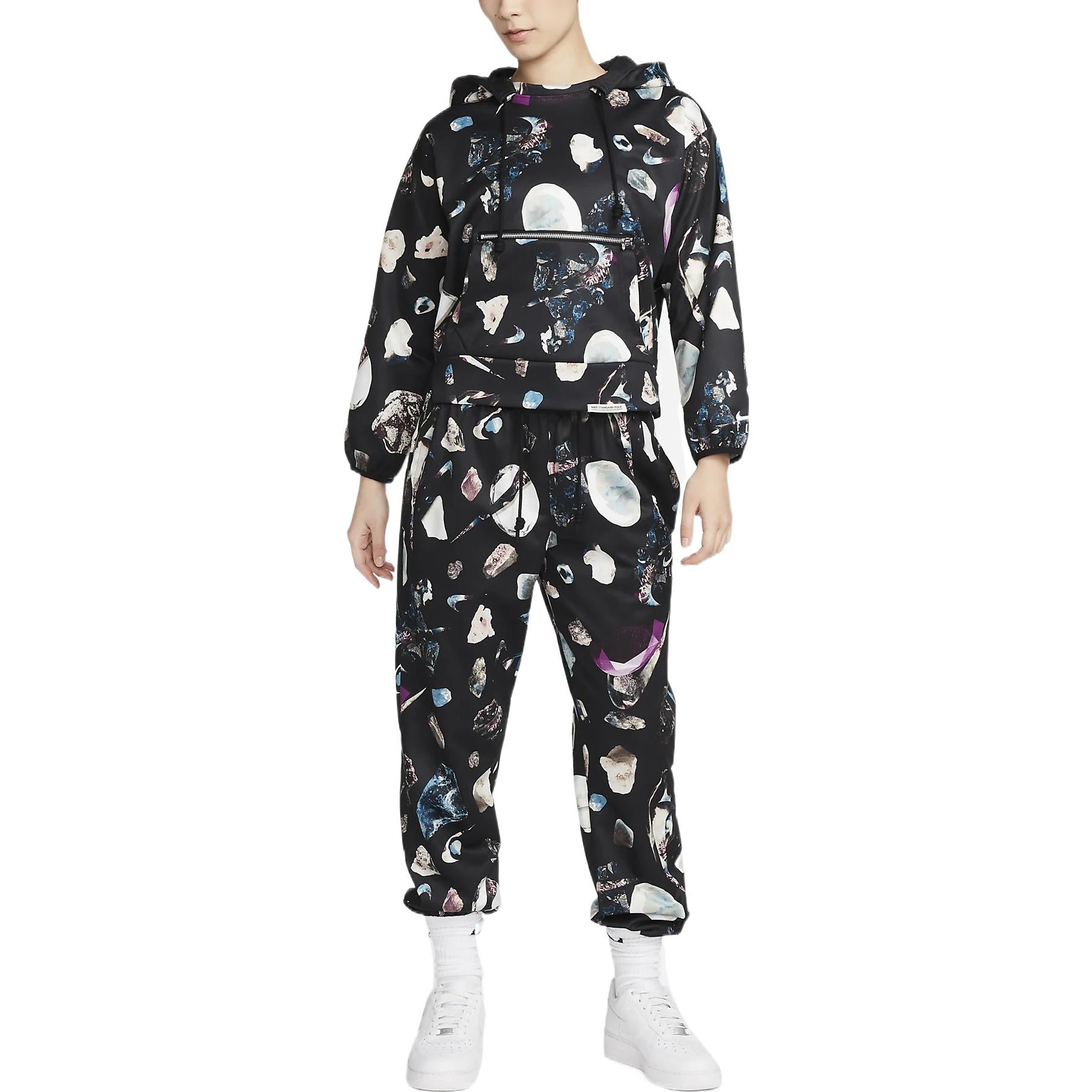 (WMNS) Nike Dri-FIT Swoosh Fly Standard Issue Pullover 'Black White' DQ6816-010