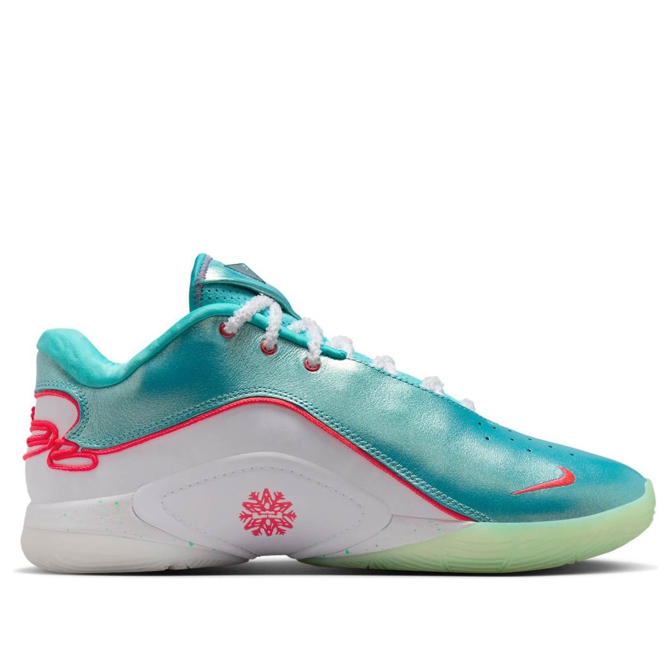 Nike LeBron 22 'Christmas' HV5148-600