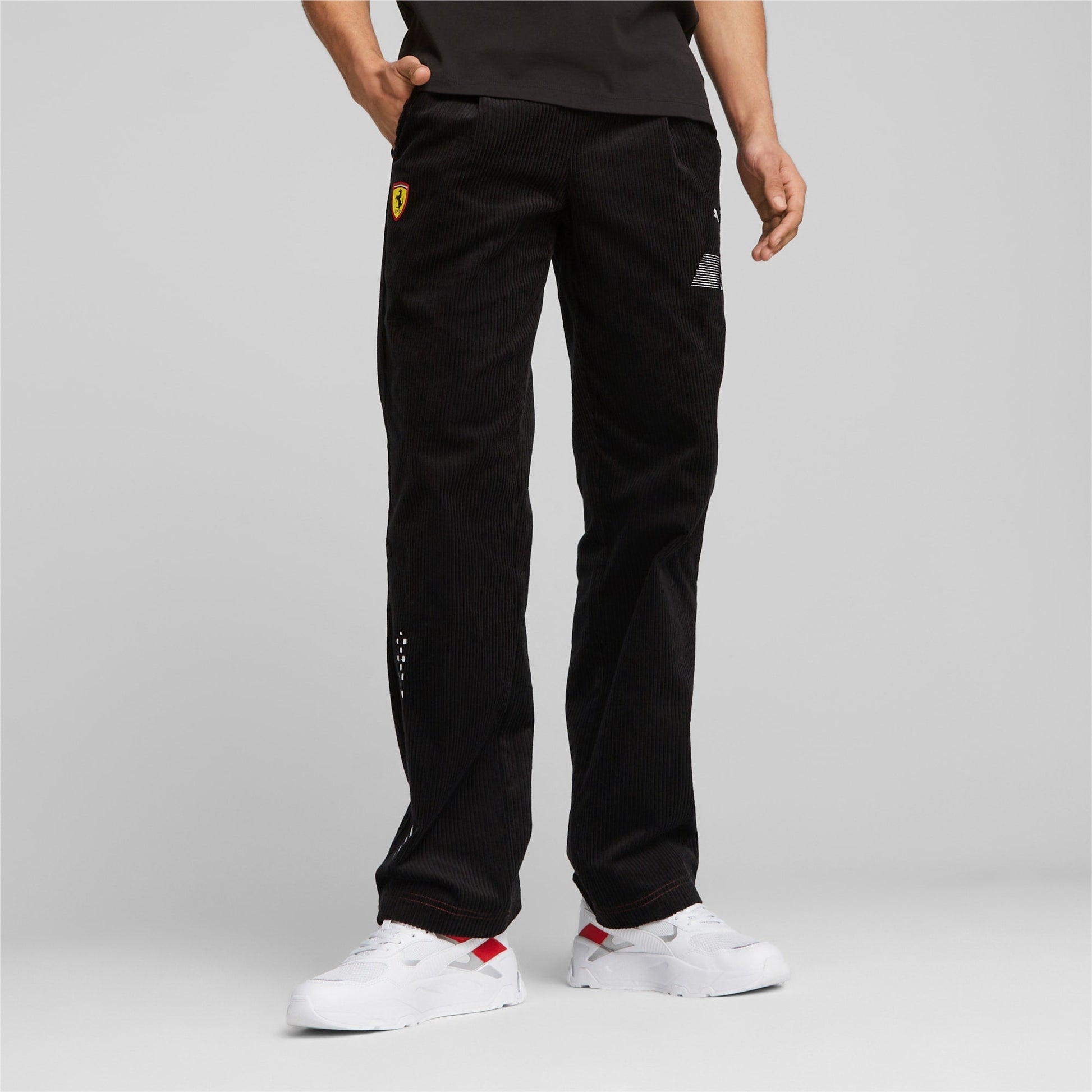 PUMA x Ferrari Race Garage Crew Mens Pants Logo 621121-01