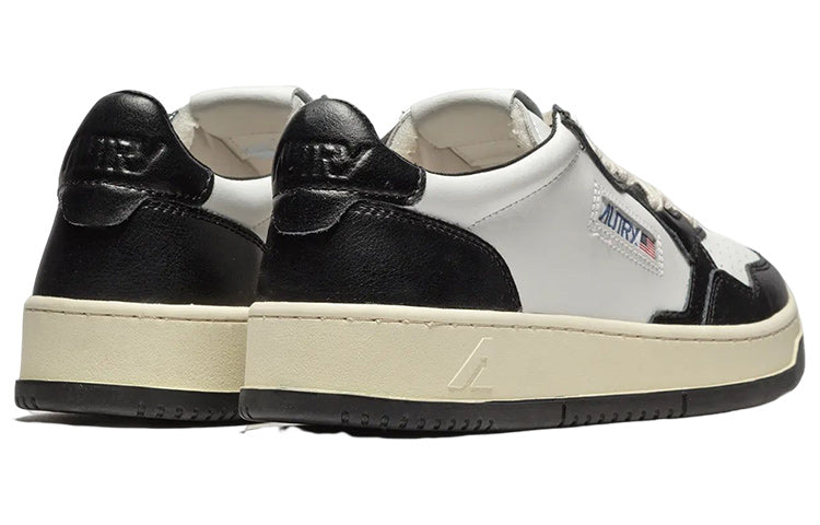 (WMNS) Autry Medalist Low Leather 'Black White' AULW-WB01