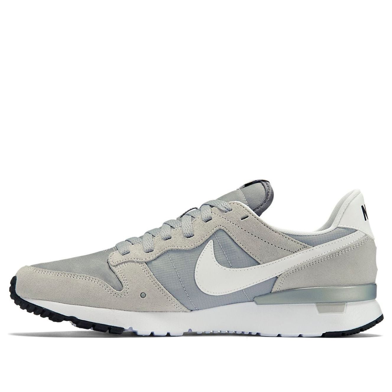 Nike Archive 83.M 747245-002