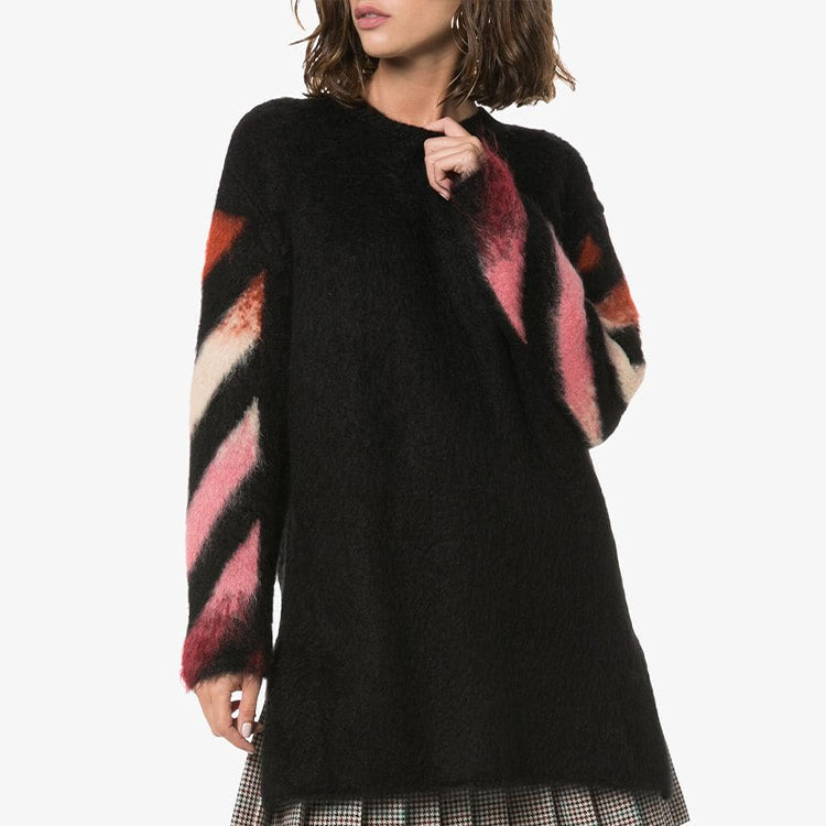 (WMNS) Off-White Geometric Gradient Mohair Sweater Black OWHE009E19B7406810B4