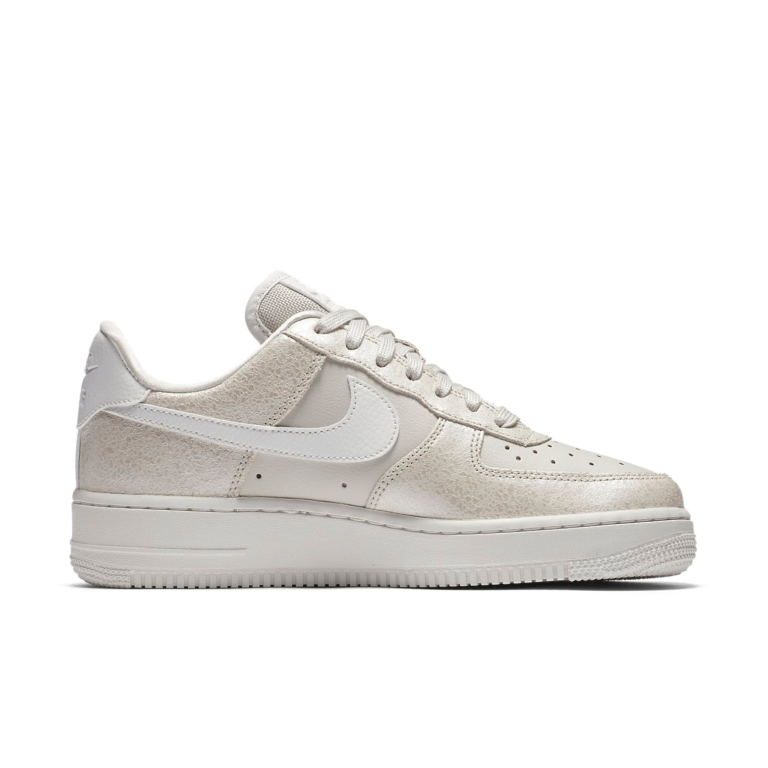 (WMNS) Nike Air Force 1 '07 PRM 'Light Bone' 896185-004