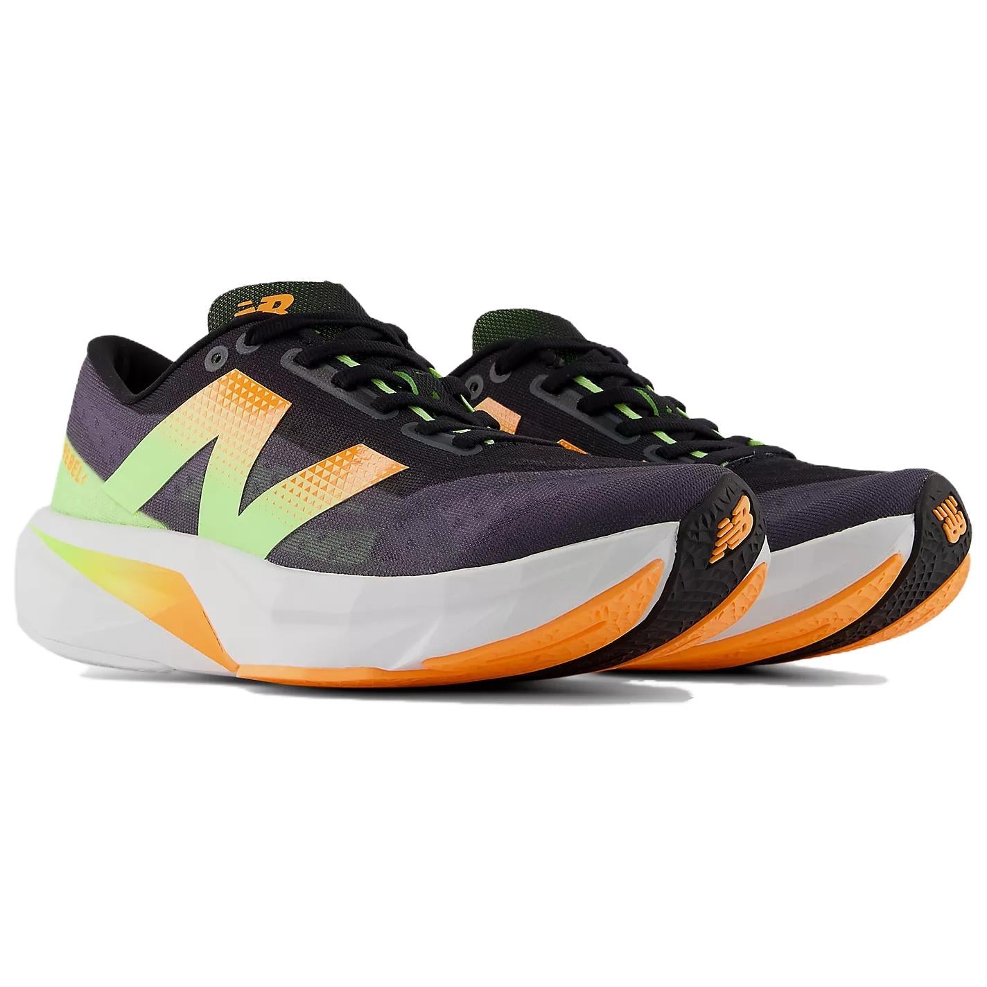 (WMNS) New Balance FuelCell Rebel v4 'Black Graphite White Peach' WFCXCG4