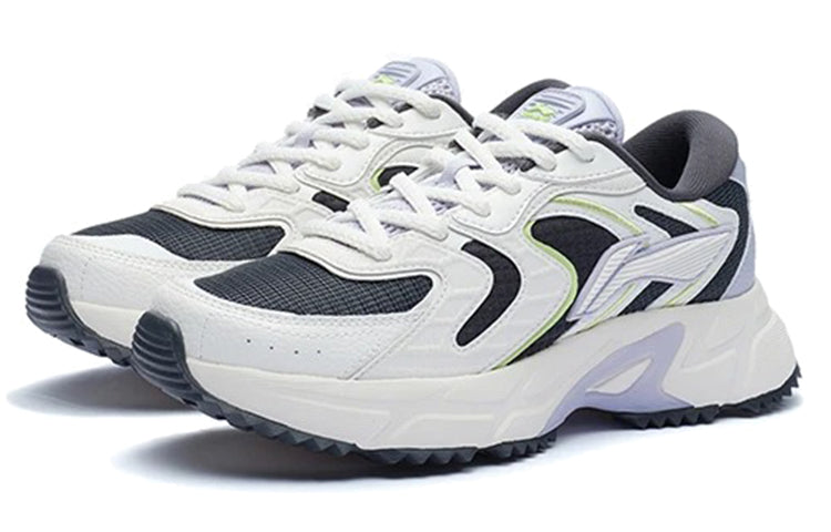 (WMNS) Li-Ning Casual Running Shoes 'White Black' ARLR014-4