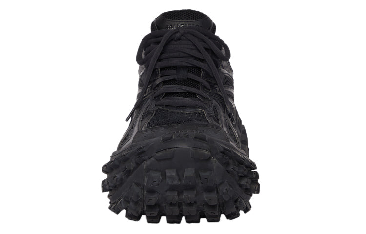 Balenciaga Defender 685613W2RA61000