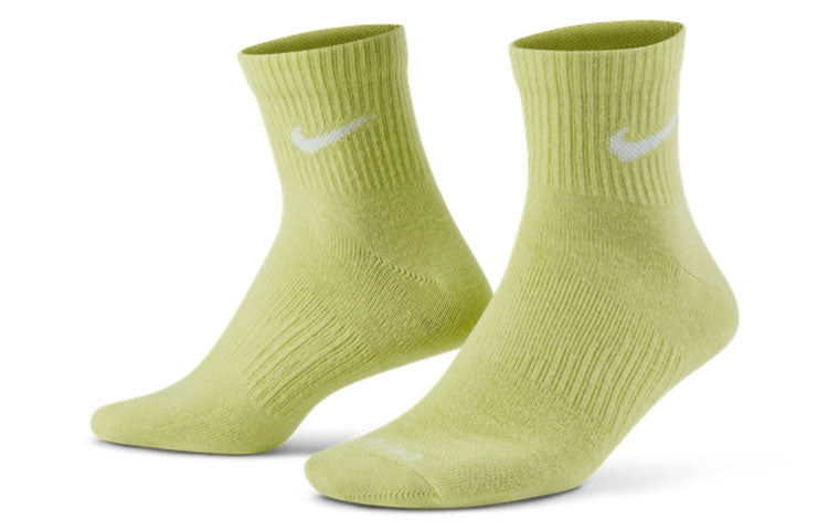 Nike Unisex Plus Lightweight Ankle Breathable Train Socks 3 Pairs Multicolor Multi-color SX6893-906