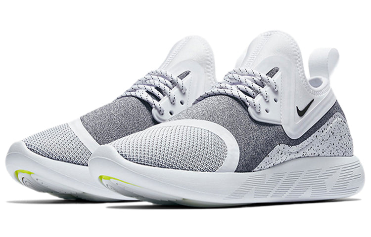 (WMNS) Nike Lunarcharge Essential 'White Black' 923620-100