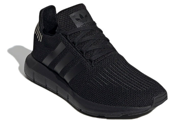 (WMNS) adidas Originals Swift Run 22 'Triple Black' FW5030