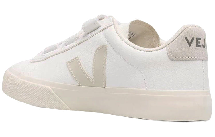 Veja Recife Chromefree Leather 'Extra White Pierre Natural RC0502688A