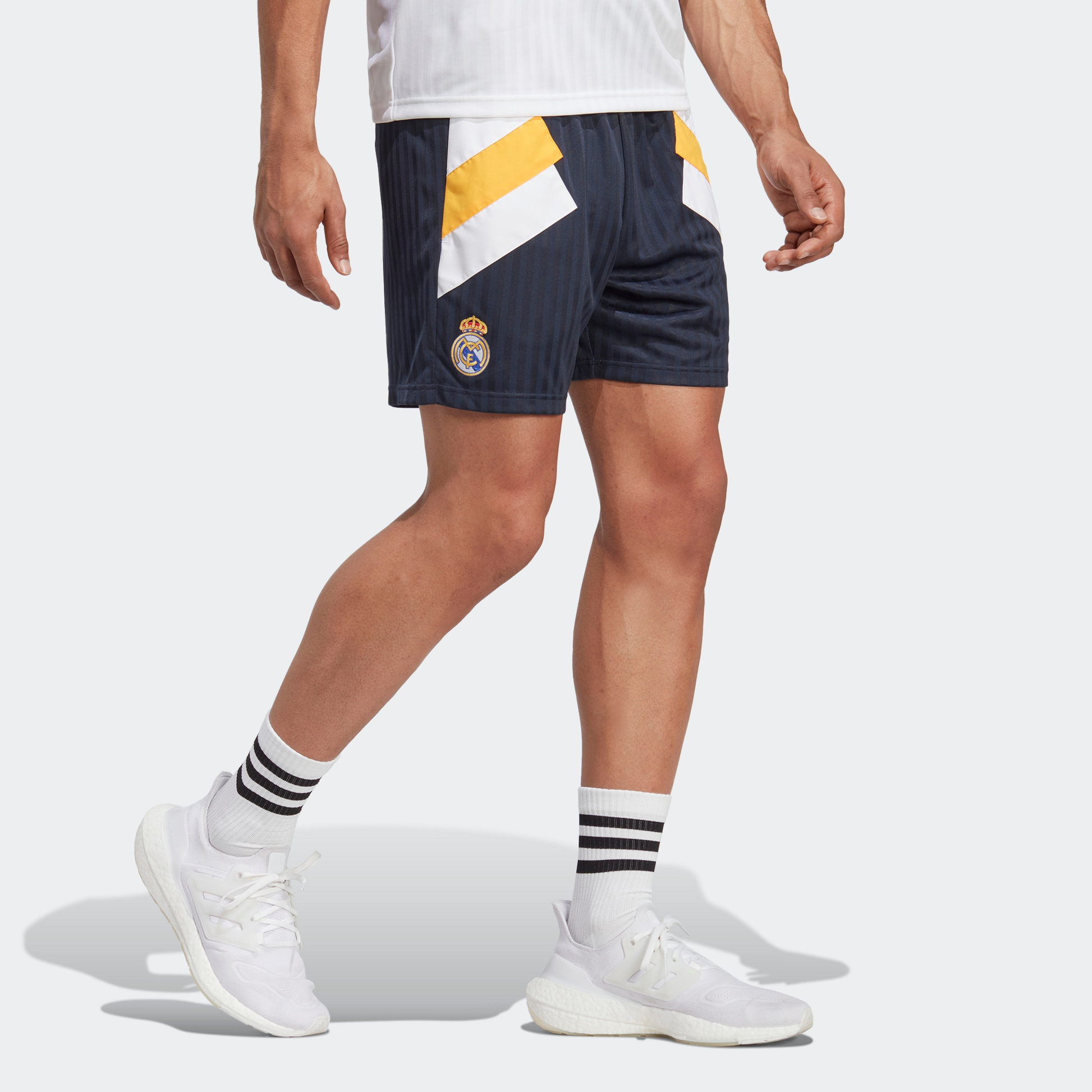 adidas Real Madrid Icon Shorts Asia Sizing 'Dark Navy' HT6457