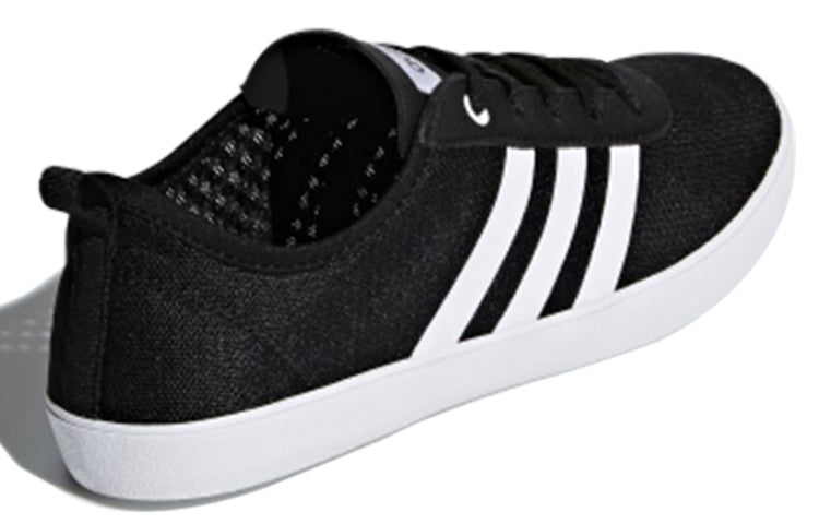(WMNS) adidas QT Vulc 2.0 'Black White' DB1386