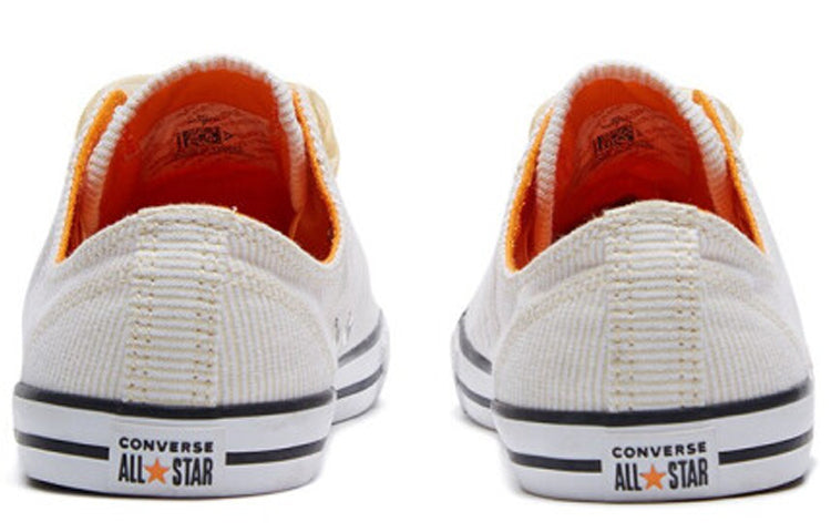 (WMNS) Converse Chuck Taylor All Star Arrows Sketch Heart 'White Orange' 564611C