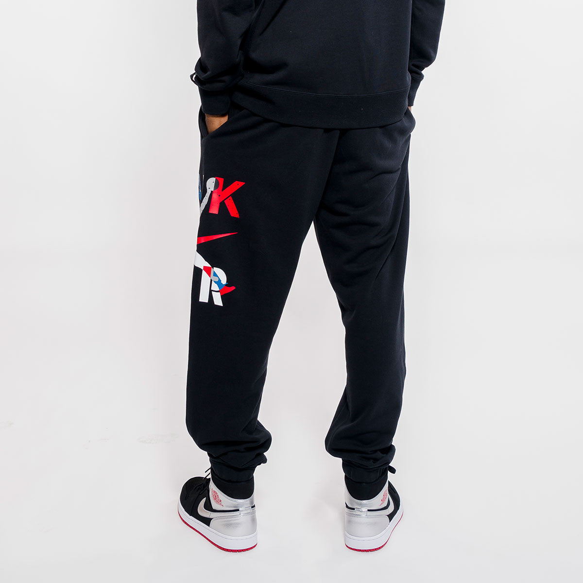 Air Jordan Mens Legacy 4 Pants Alphabet Printing Casual Sports Long Pants Black CQ8303-010