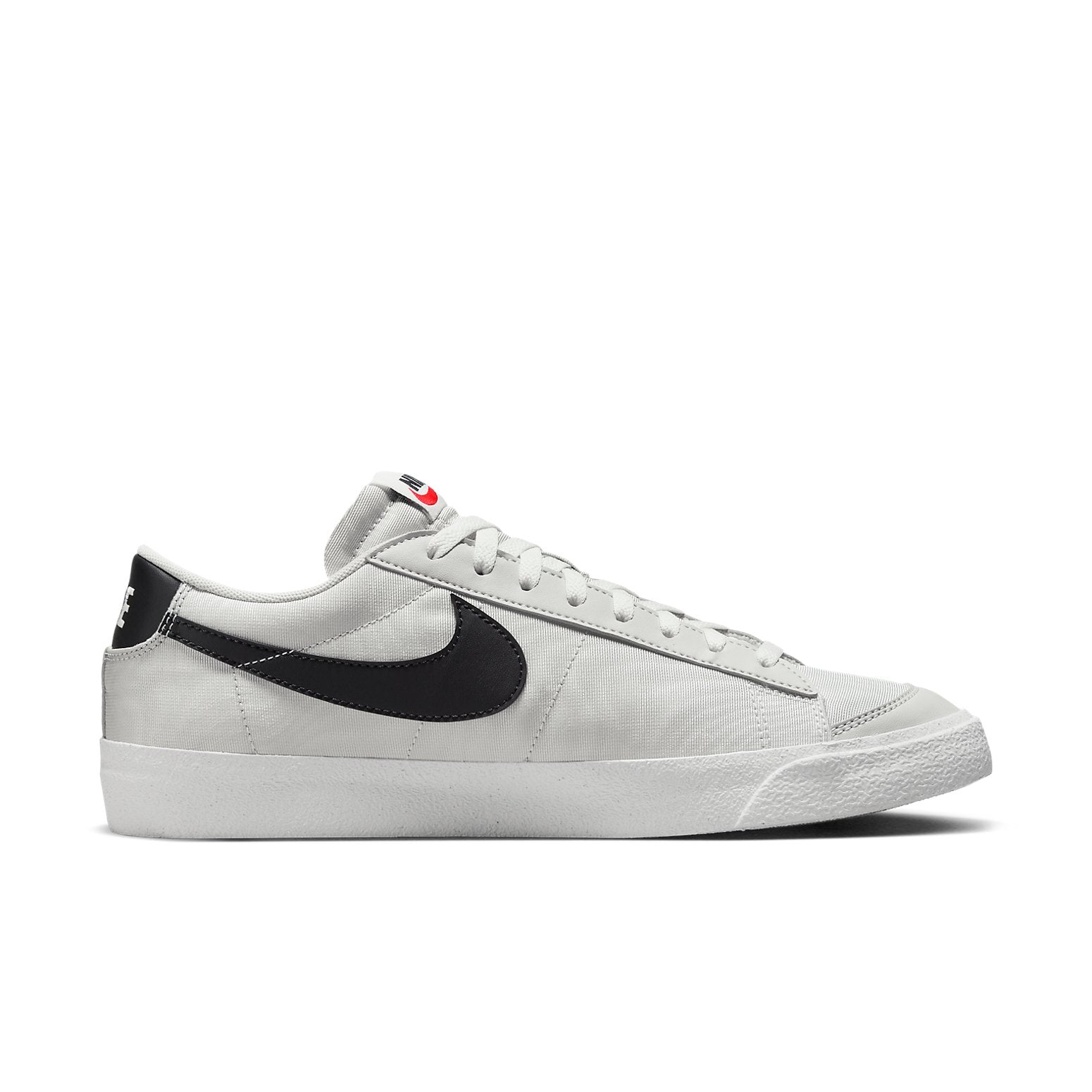 Nike Blazer Low 77 SE 'Light Bone' DV7198-001