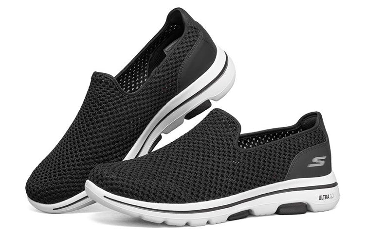 Skechers Go Walk 5 Slip On 'Black White' 661059-BLK