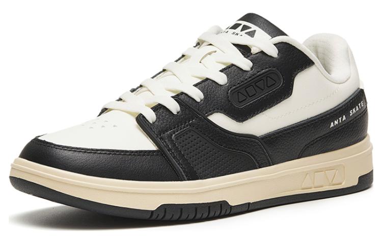(WMNS) ANTA Lifestyle Low 'Black White' 122248026-1