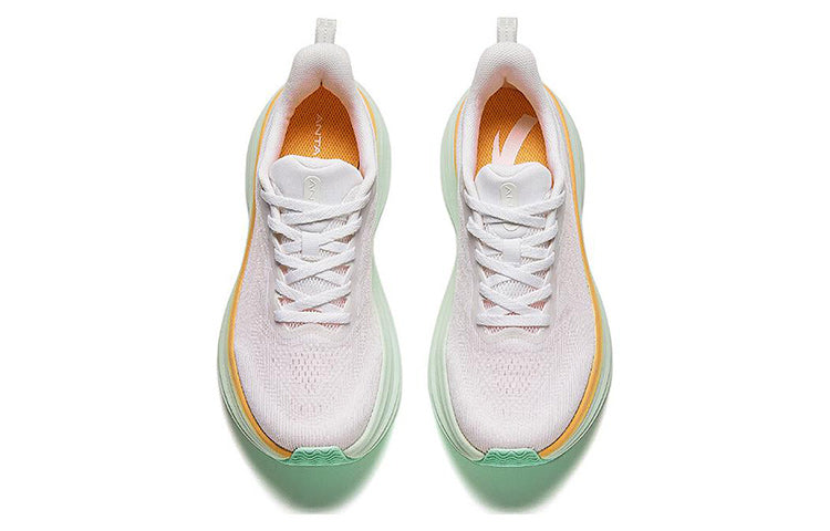 (WMNS) ANTA Running Series Sneakers 'Pink Green' 122425521-5
