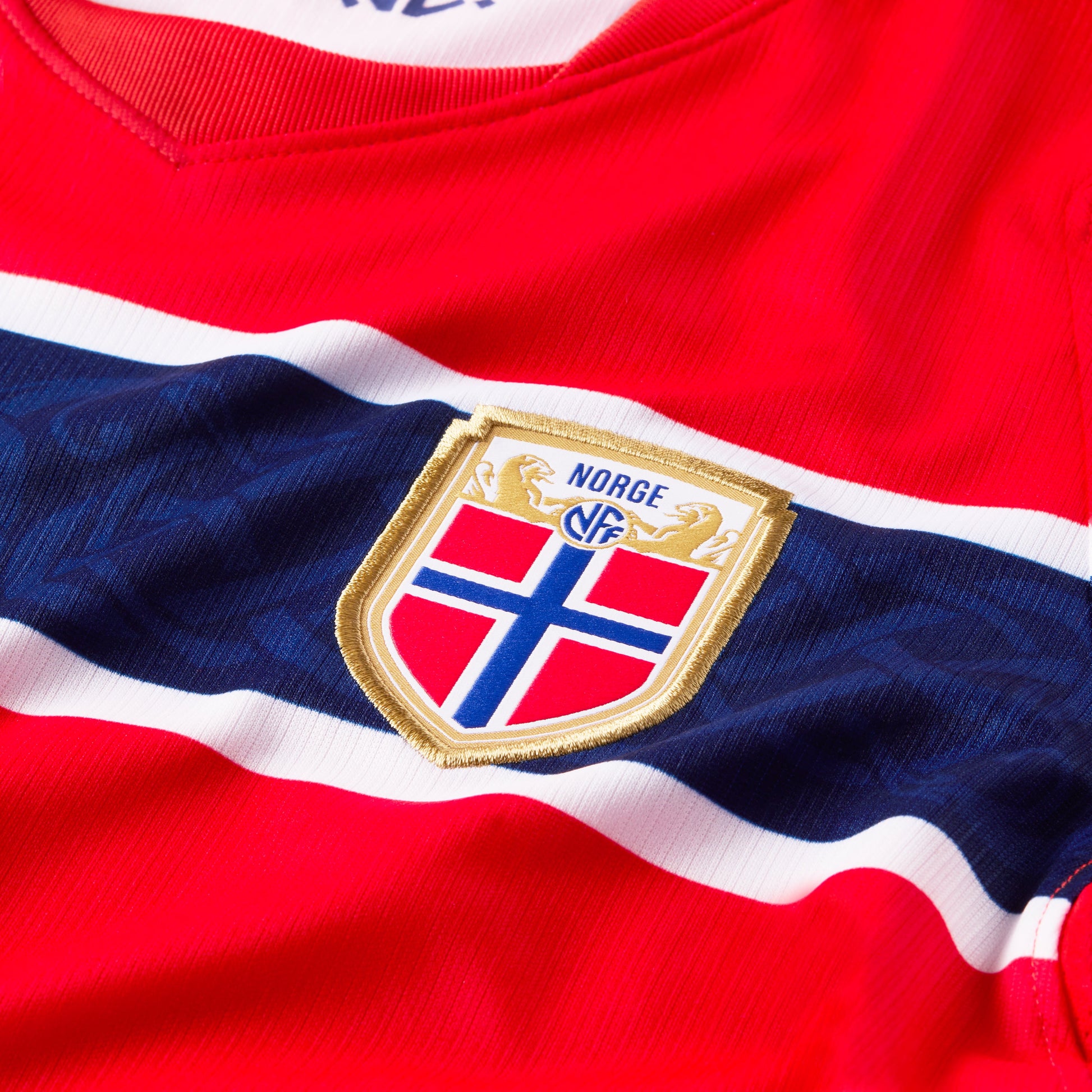 (WMNS) Nike Norway 2026 Stadium Home Dri-FIT Replica Jersey 'Chile Red White' IB4561-673