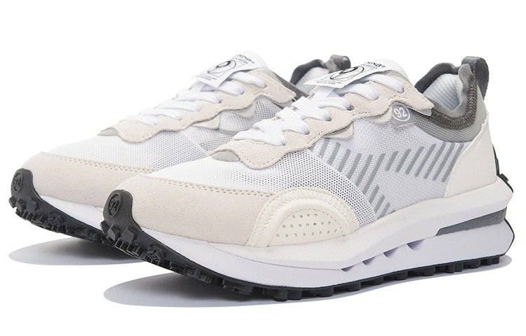 (WMNS) Li-Ning V2 Training Shoes 'White Grey' AGCS026-5
