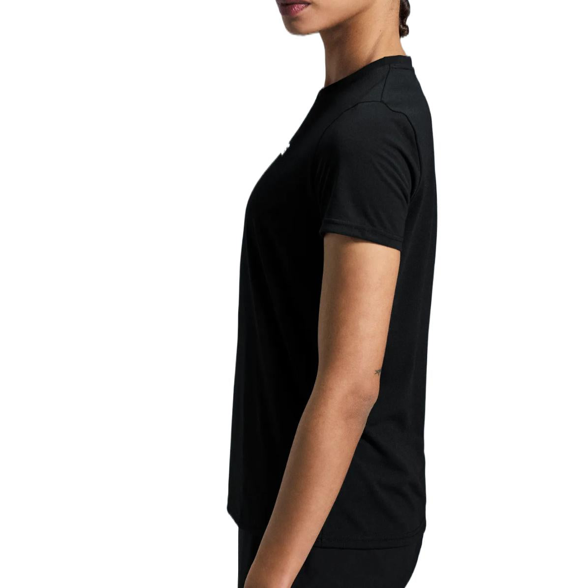 (WMNS) On Running Run-T T-Shirt 'Black' 1WE30390553