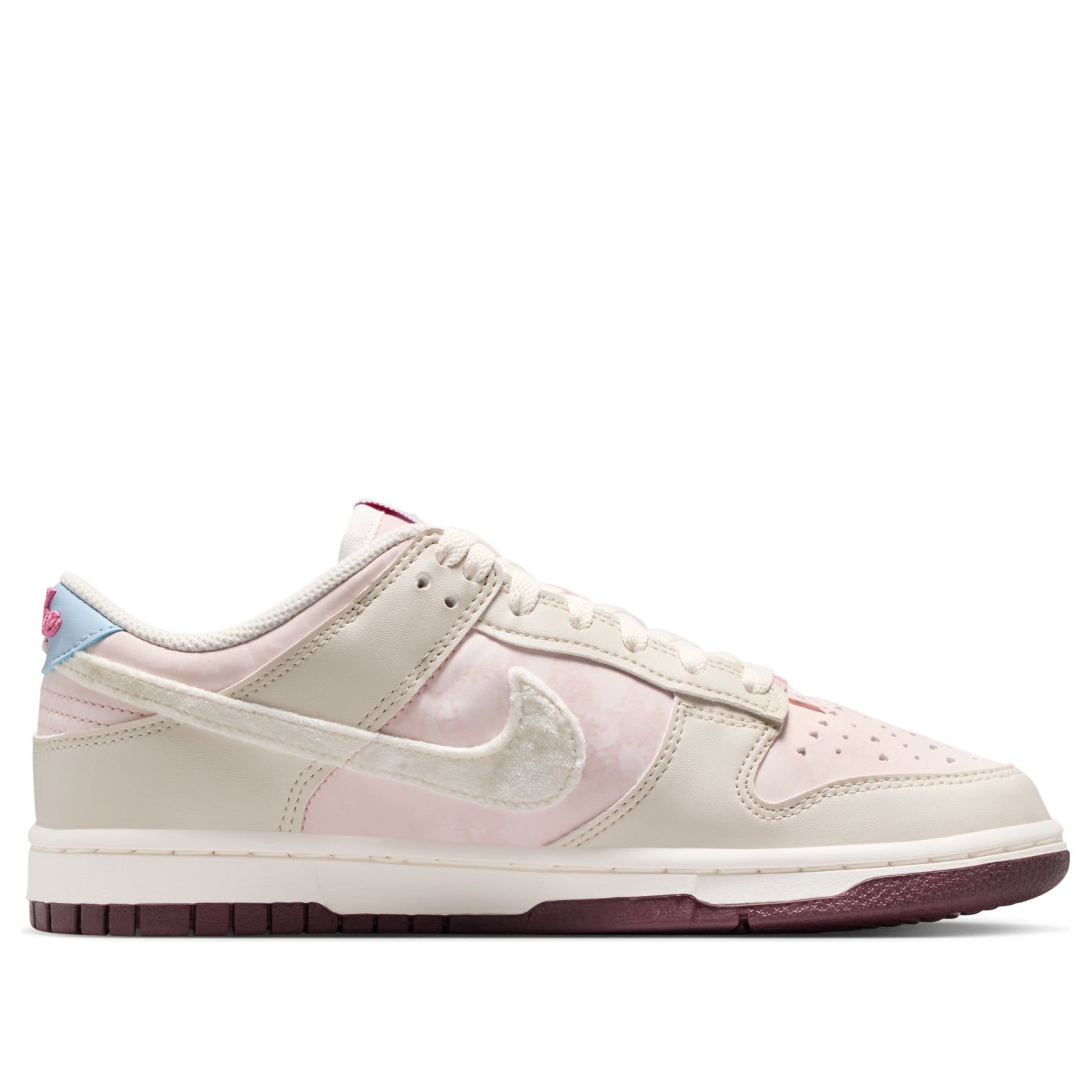 (WMNS) Nike Dunk Low 'Valentine’s Day' 2026 IQ1145-610
