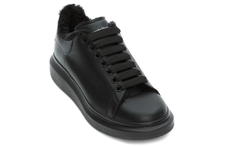 Alexander McQueen Oversized Sneaker 'Black Wool' 604228WHVJX1000