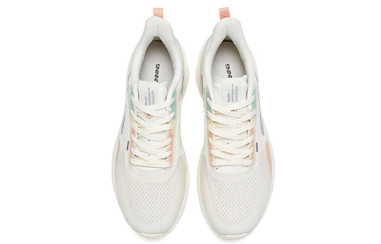 (WMNS) 361 Degrees x QU!K Lite Rain-Away Lightweight Running Shoes 'White' 582012216-4